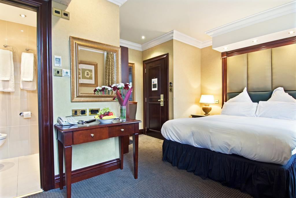 Отель Inhabit Southwick Street, A Member Of Design 4*